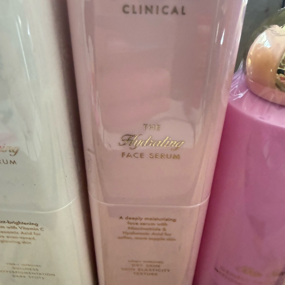 (3) TRULY Clinical Hydrating & Brightening Face Serums -plus cleanser - Picture 3 of 5